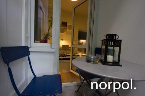 Nowoczesne mieszkanie z osobną sypialnią. Modernly furnished...