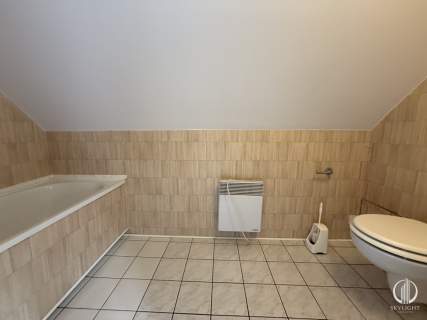 Klimatyczny dom z ogrodem bez mebli - Saska Kępa