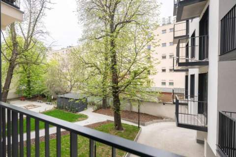2-pokojowy apartament w sąsiedztwie odrestaurowanych kamienic.