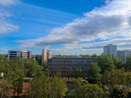 Kawalerka z dużym balkonem na Starym Mokotowie