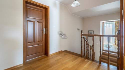 Komfortowy dom wolnostojący z dużym ogrodem