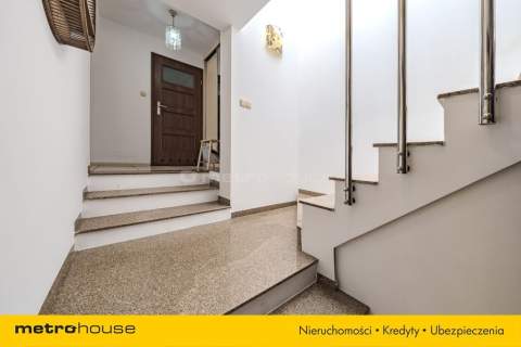 Dom, segment narożny w wyjątkowej lokalizacji