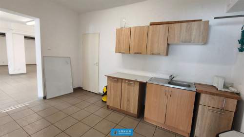 Lokal magazynowo-biurowy parter 150 m2 Teofilów
