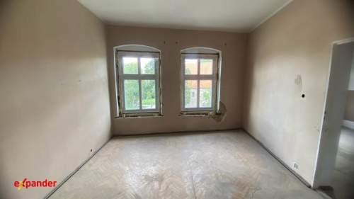 KAMIENICA W CENTRUM 620 M2 18 LOKALI PO REMONCIE