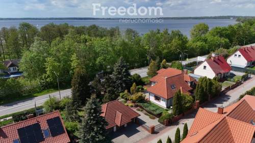 Dom z 3 garażami - Bystry k. Giżycka przy S W J M