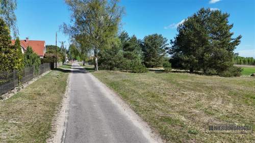 Działka nad Jeziorem Sarcze
