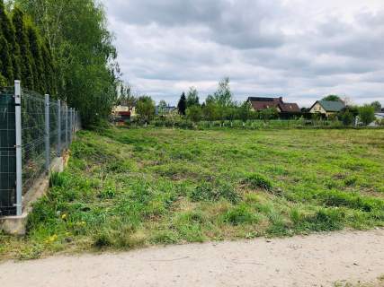 Działka budowlana 1300m2, WZ bezterm., Media, Kolej, Miasto.