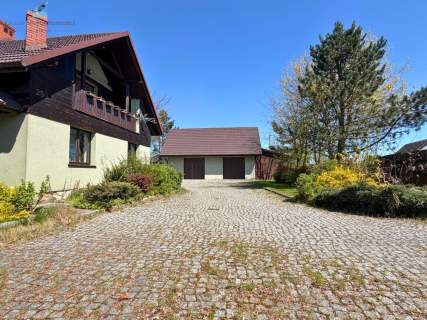 dom wolnostojący 210 m 1250 m garaż 73 m 7pokoi