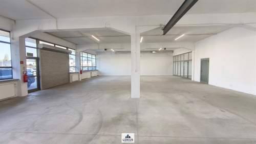 Lokal handlowo-magazynowy 268 m2 brama parking