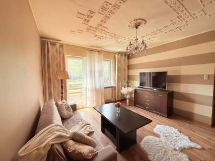 Dom wolnostojący na działce 1000m2 Gdynia