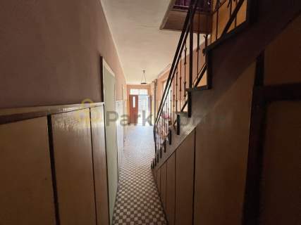 Dom w centrum Miłosławia z lokalami inwestycyjnymi