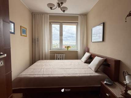 PIĄTKOWSKA 3POK USTAWNE ŁADNE BALKON WINDA CISZA
