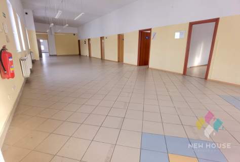 Lokal do wynajęcia 500m2 idealny na usługi/produk.