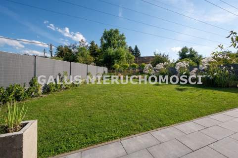 Nowoczesny apartament - rewelacyjny ogródek 200 mk