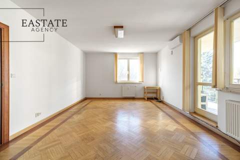 Biuro 105 m , 4 gabinety, blisko metra, garaż