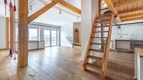 3-POKOJOWE MIESZKANIE Z ANTERSOLĄ I BALKONEM