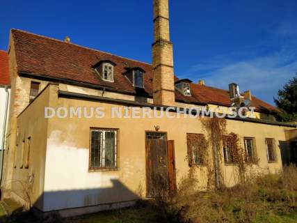 KAMIENICA W CENTRUM BLEDZEWA