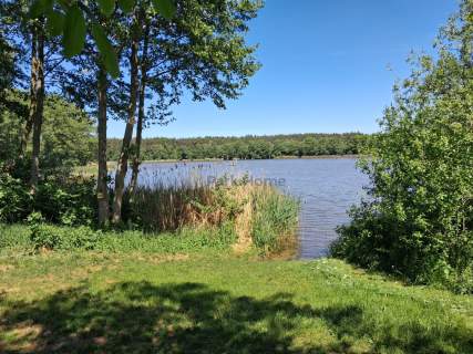 Wyjątkowa działka nad jeziorem 2241 m
