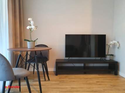 2 pokoje, balkon, wyposażenie pod klucz, LUX
