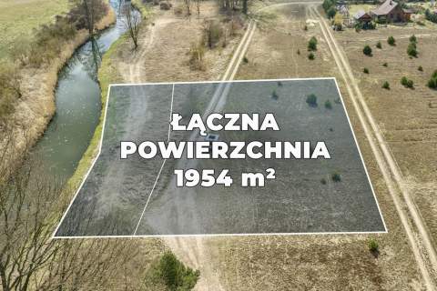 Działka z linią brzegową i zabudową rekreacyjną