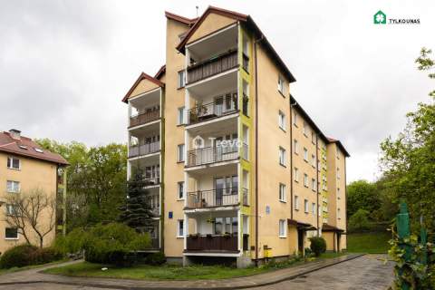 Zamknięty parking 3 pokoje Balkon