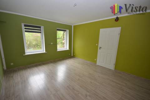 3 pokojowe mieszkanie na 1 piętrze, balkon