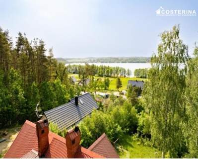 Gowidlino dom na wzniesieniu z widokiem na jezioro