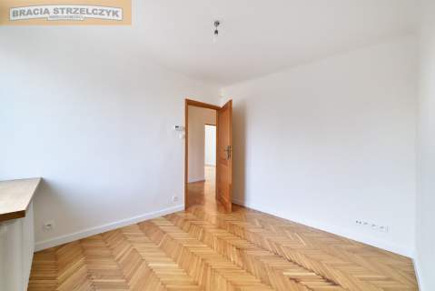 Bielany - 3 pokoje na sprzedaż, z własnym ogrodem