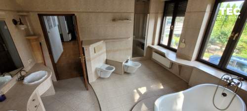 8 pok I 250m2 I 25ar I dwa garaże I balkon