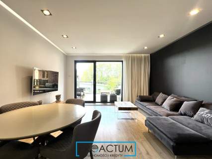 Apartament z widokiem na Wisłę w sercu starówki 
