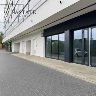 Lokal usługowy 81 m   parter, duże witryny