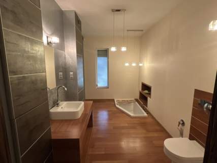 ELEGANCJA I FUNKCJONALNOŚĆ - DOM Z PRYWATNYM SPA I PIĘKNYM OGRODEM