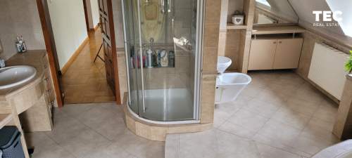 8 pok I 250m2 I 25ar I dwa garaże I balkon