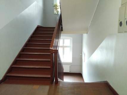 Mieszkanie z możliwością wydzielenia pokoi 66 m2 Piwnica 28 m2