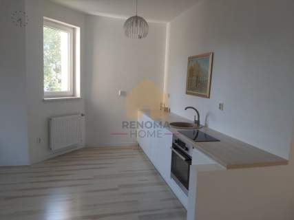 Apartamentowiec z 2013/63m2/3 pok/1 piętro/balkon