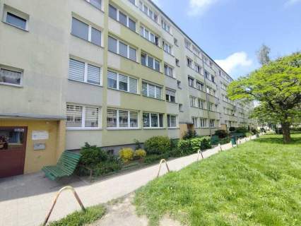 Mieszkanie trzypokojowe na 2 pietrze