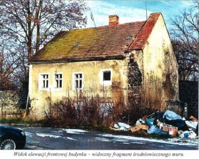 Działka zabudowana - średniowieczny Dom Żupana