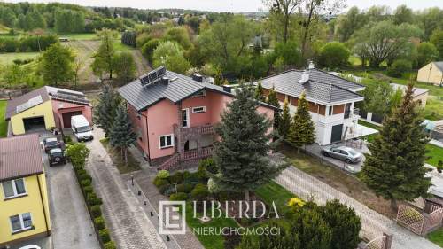 Dom wolnostojący, 8 pokoi, niski koszt utrzymania