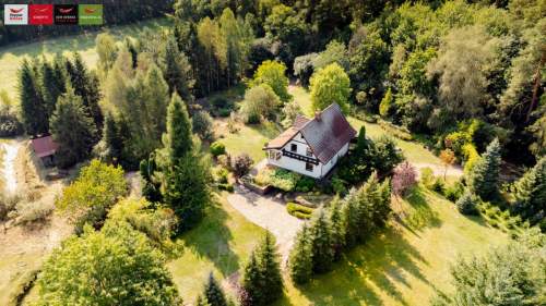 Urokliwy dom a la leśniczówka, 1,2 HA przy lesie