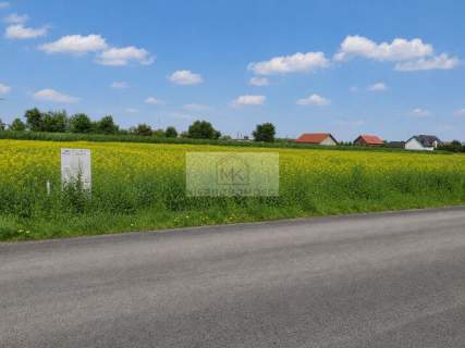 Działka budowlana 0,0998 ha 998 m2 Bystrzyca, ul. 