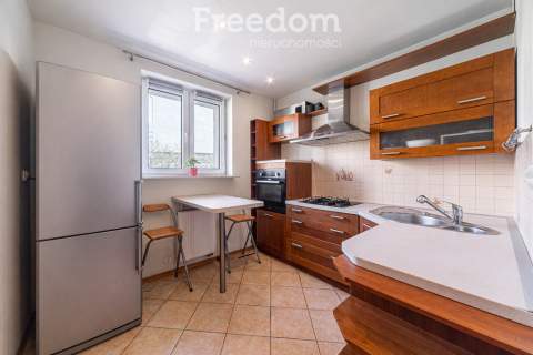 2pokojowe mieszkanie na parterze z balkonem