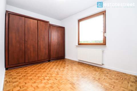 Przestronny dom z garażem Kliny Borkowskie