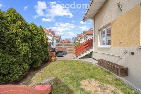 Przestronne 4 pokojowe mieszkanie z ogródkiem