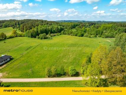 Działka z WZ w pięknej okolicy nad jeziorem