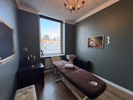 Salon kosmetyczny przy rynku Bałuckim, Łódź