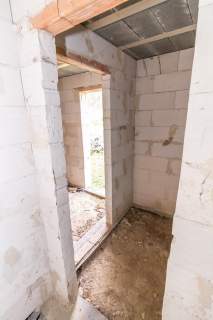 Dom 80m2 w trakcie remontu - Jędrzejowice