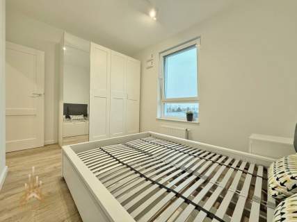 Nowe, 2 pokoje, balkon, 2x garaż, komórka, Gocław