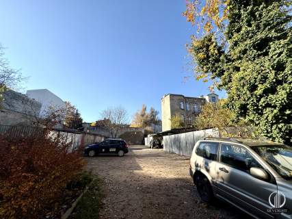 2-pok. mieszkanie w zadbanej kamienicy w centrum
