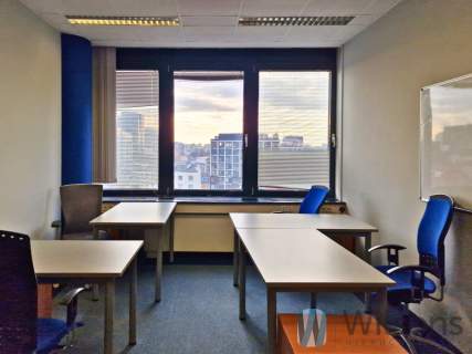 Gotowe biuro do pracy Centrum Internet, serwis