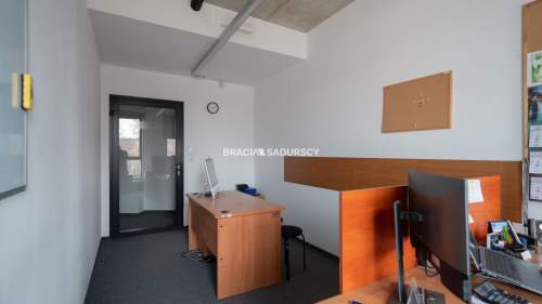 Lokal biurowo-magazynowy, 299m2, winda, dwa piętra